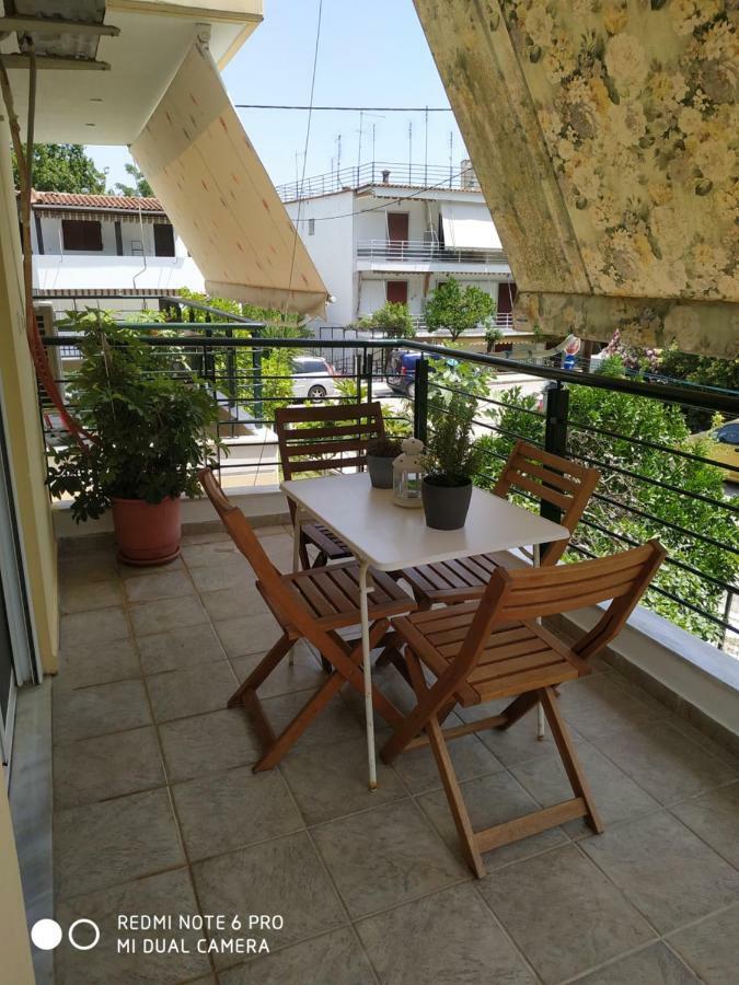 Ourania'S Apartments Kamena Vourla Bagian luar foto